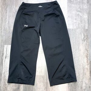 Under Armour Wide Leg Crop Yoga Pants Small Black stretch